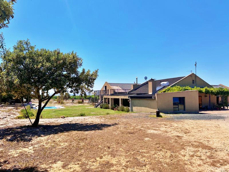5 Bedroom Property for Sale in Klein Dassenberg Western Cape